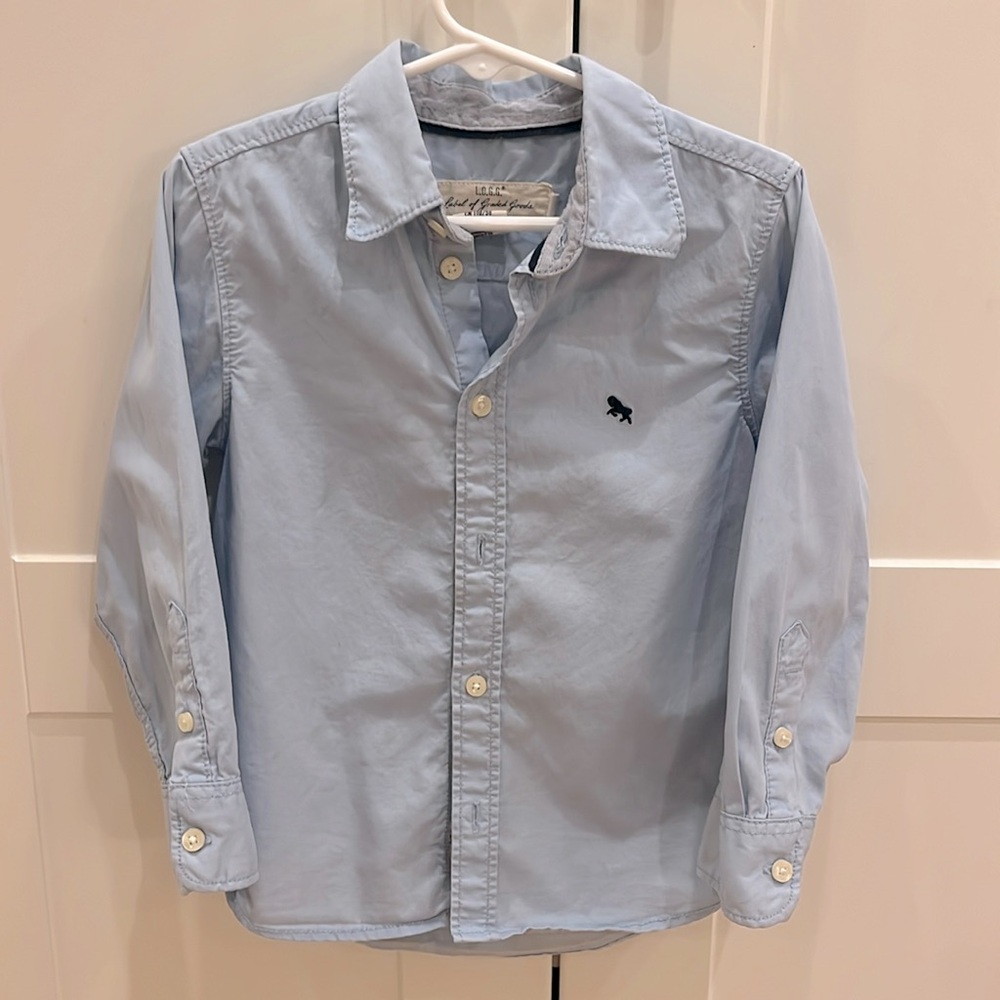MOVING SALE!! 2/$18 H&M sz 3-4Y light blue button up all cotton shirt